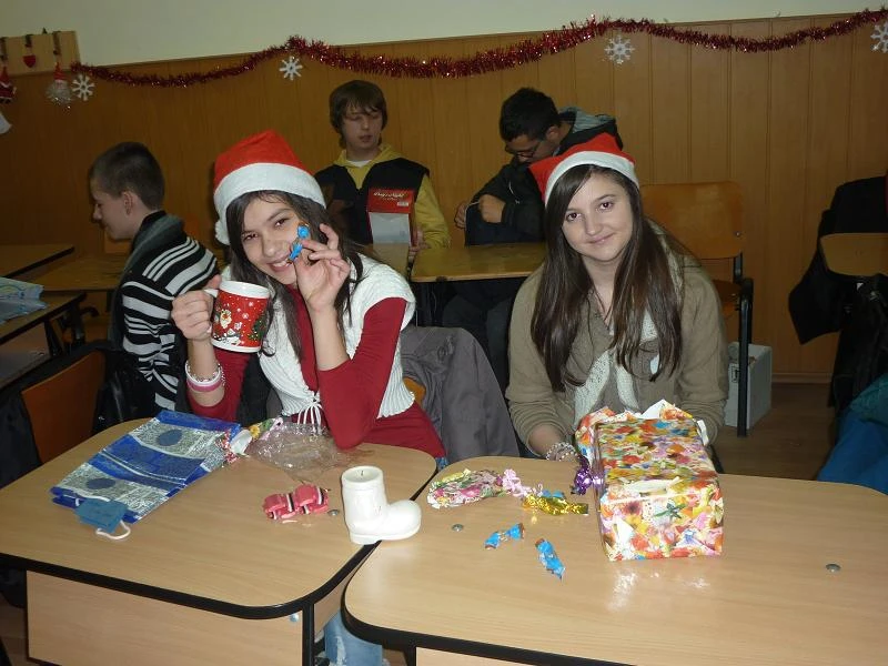 496303738 9848679951914188 6506135889390269773 N