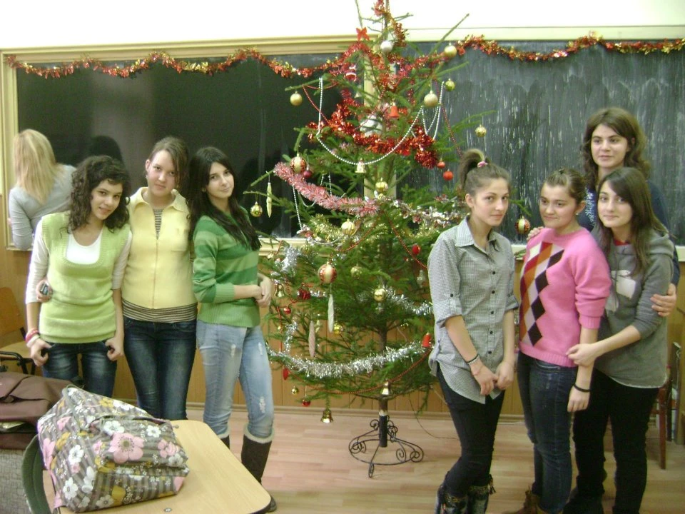 496796561 9834493459999504 2566723503242782624 N